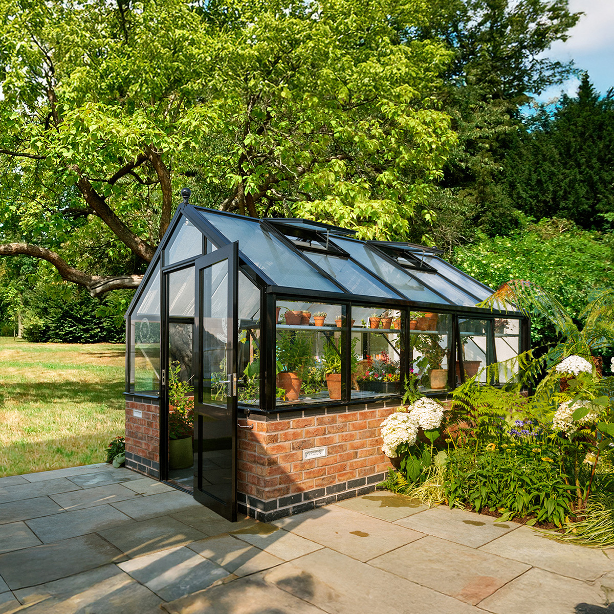 ANNIVERSARY EVENT NOW ON

The Hartley Planthouse, such a charming addition to any garden of any size

Learn more about this structure - HartleyBotanic.short.gy/planthouse-x

Your Hartley, Your Choice

Hartley 8 Planthouse (5 Pane), RHS Flower Show Tatton Park, UK    

#hartleybotanic #RHS