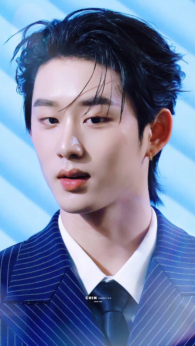 SUPHA💙
#UOBHappyPayDayxEST
#est_rvp