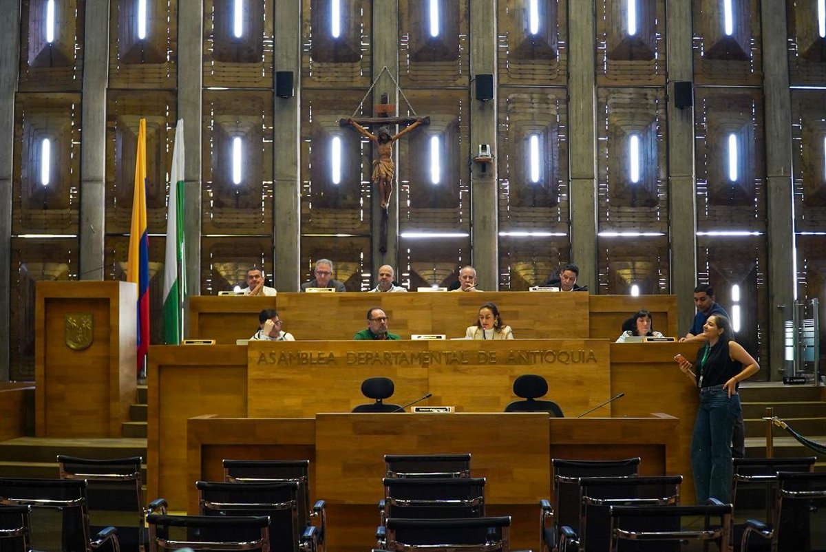 Contraloría General de Antioquia tweet media