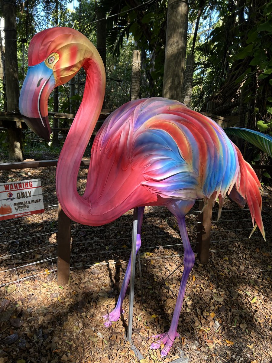 Grapefruit_Miss's tweet photo. The eerie art style of Jungle Island feels like a tech version of a zoo. https://t.co/WnsGvRZv14