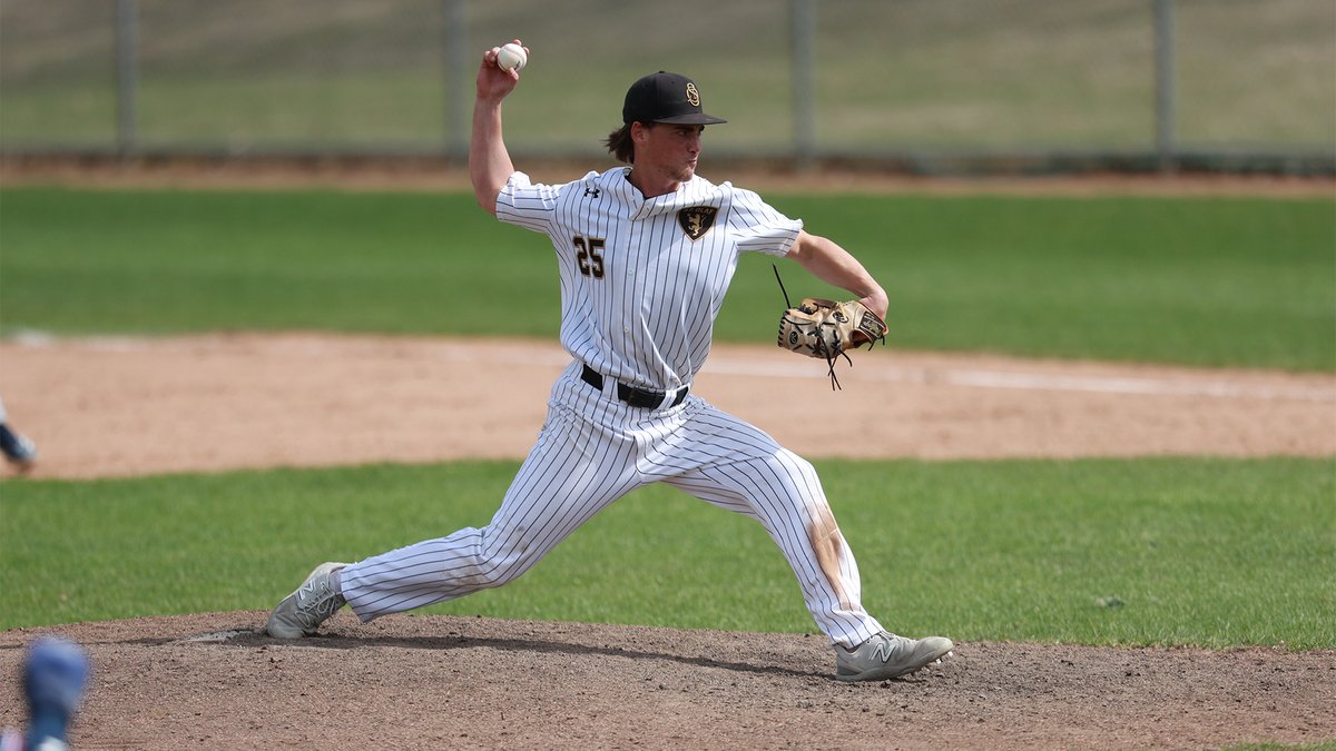 St. Olaf Athletics tweet media