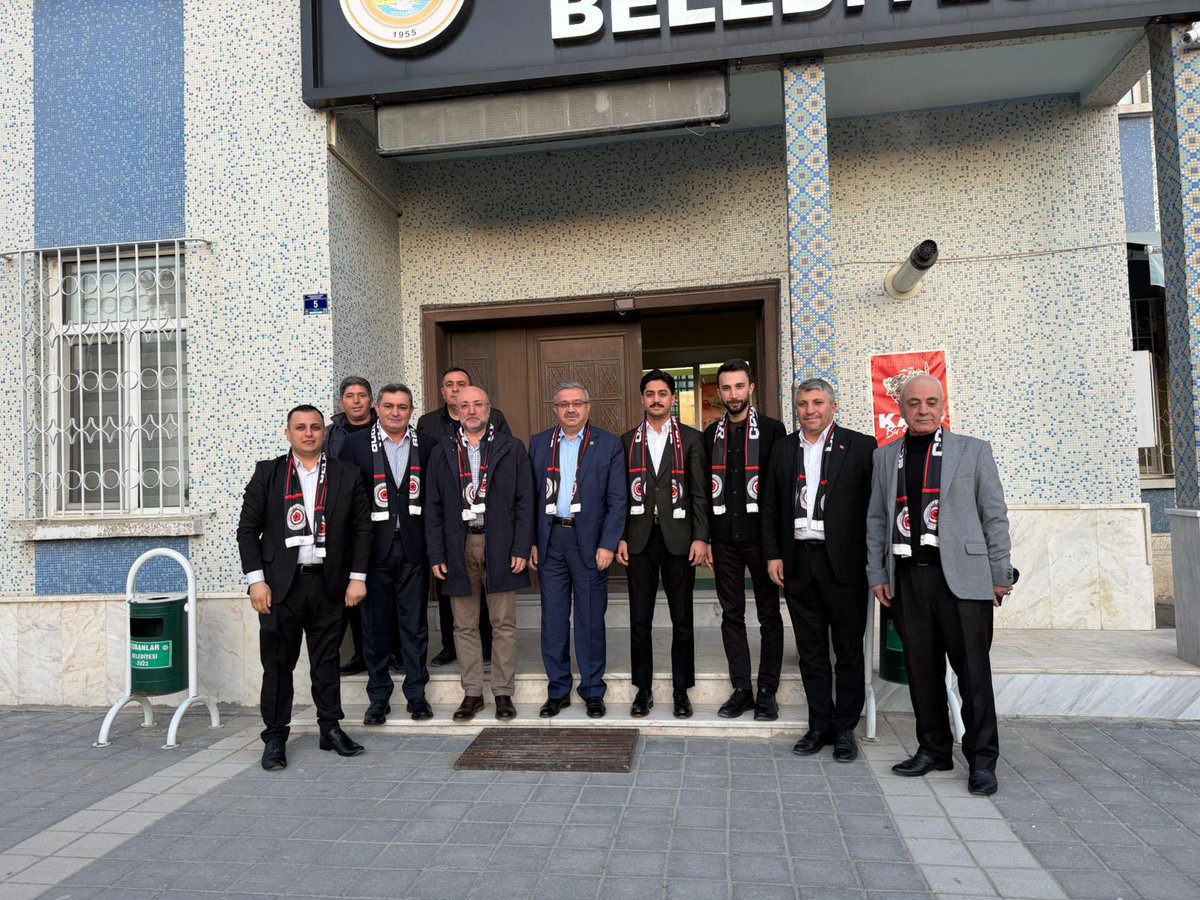 Av_Turgaysahin's tweet photo. 📍Çobanlar
TBMM Başkanlık Divanı Üyesi Milletvekilimiz Av. İbrahim Yurdunuseven, Genel Merkez Gençlik Kolları MKYK Üyemiz Kadir Can Sezgin, İl Gençlik Kolları Başkanımız Mehmet Emin İntepe, İlçe Başkanımız Murat Yeşil, İlçe Gençlik Kolları Başkanımız Emre Kadir Uysal ve teşkilat mensuplarımızla birlikte iftar öncesinde Belediye Başkanımız Ali Altuntaş’ı ziyaret ettik. 

Nazik misafirperverliği dolayısıyla başkanımıza teşekkür eder, çalışmalarında kolaylıklar dilerim. 

#MilletimizleİnancımızBir
