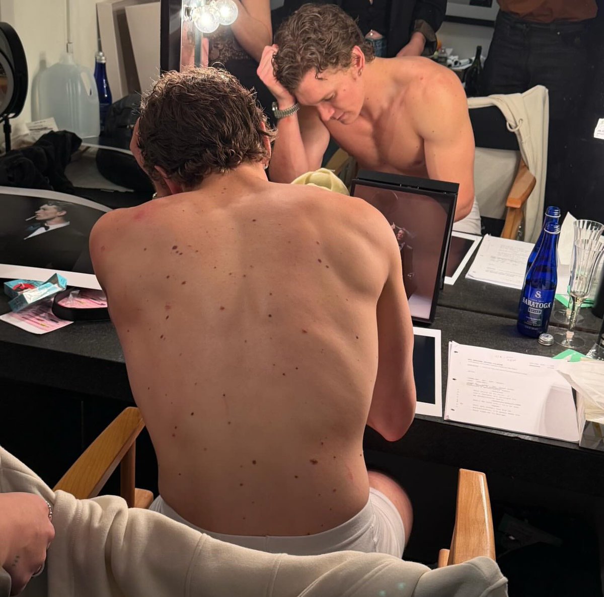 New photo of Connor Storrie backstage at SNL.

evanrosskatz via instagram