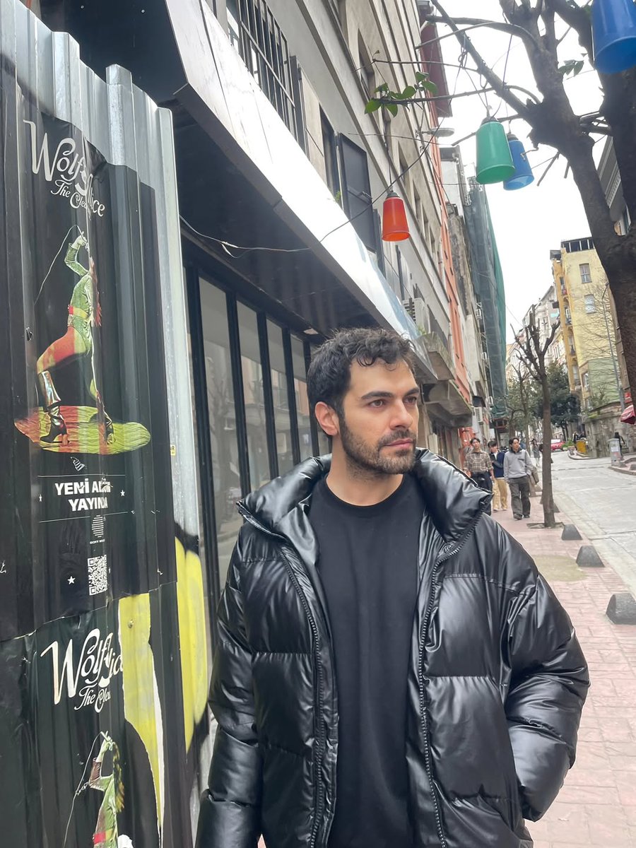 gyetkinlik's tweet photo. Gökberk Yıldırım ig post paylaşımı ⭐️✨️ part 1/1 
"In a city full of noise, choose kindness."

#GökberkYıldırım https://t.co/5WgvdbqCFA