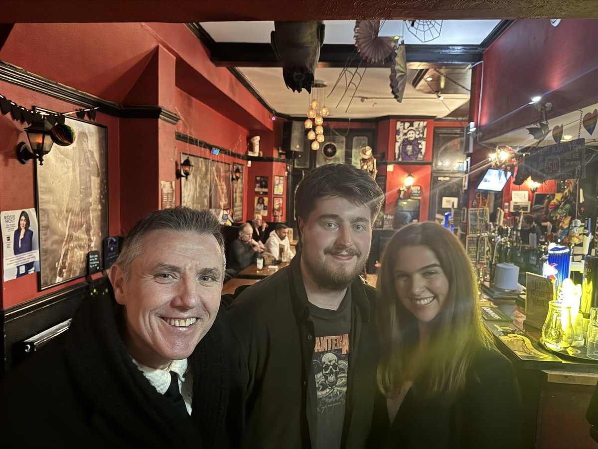 Wayne Liversidge tweet media