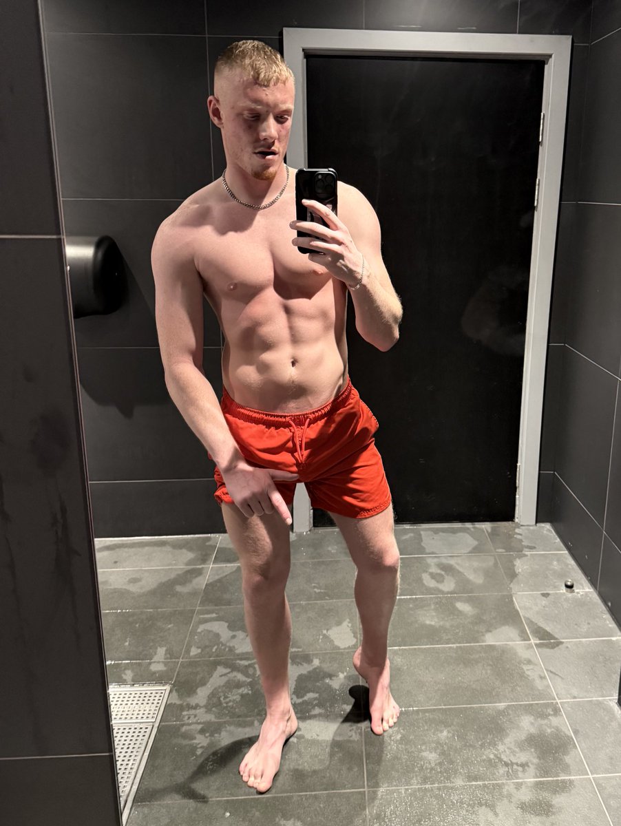 CHAVBARB tweet media