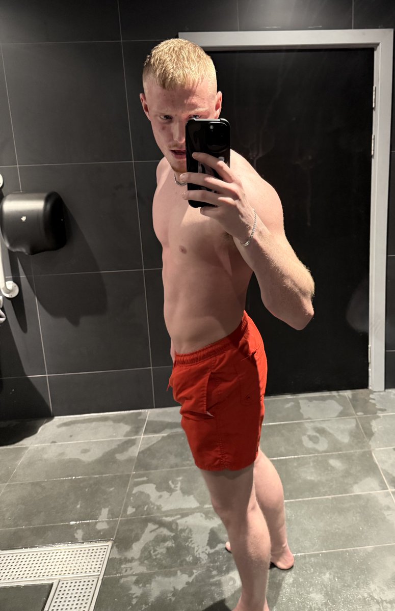 CHAVBARB tweet media