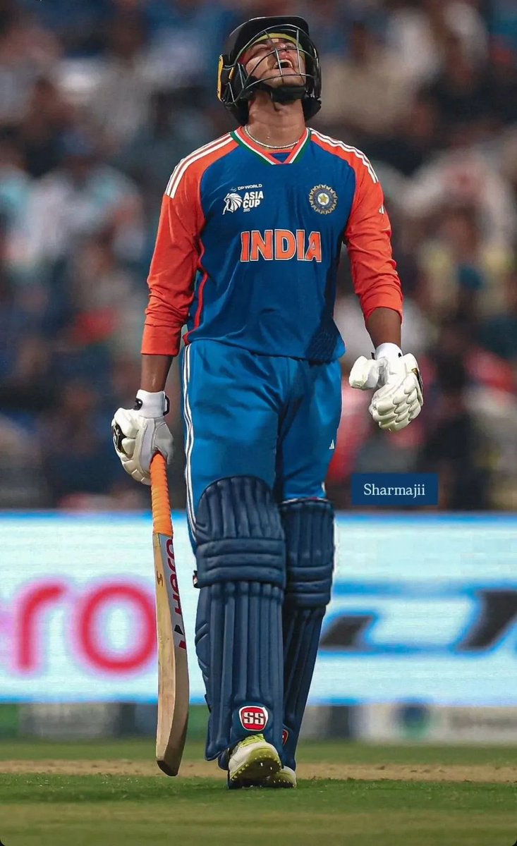 NoFilterMishra's tweet photo. Abhishek Sharma India team me kya kar raha hai bhai?🤦‍♂️Na batting me impact, na fielding me intensity, catch bhi safe nahi Sirf IPL me run bana ke hype le aao aur phir India jersey me struggle?Desh ke liye performance chahiye, sirf franchise ke liye nahi 🇮🇳🔥
#INDvs #T20#TeamIndia https://t.co/XIFMgosaSb