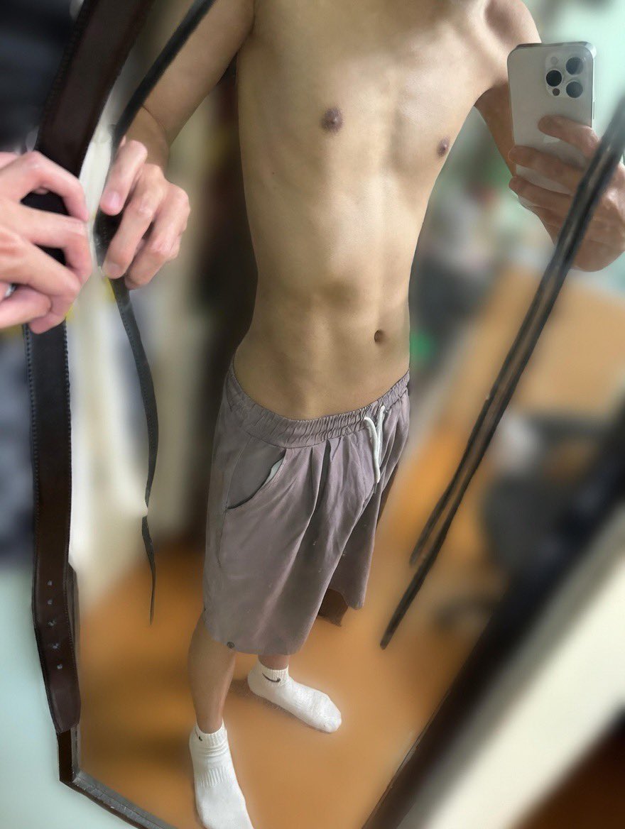 BlockM79's tweet photo. 如果唔係180 體重應該冇50🫠 我60嘅願望幾時可以實現🥲

大家多啲搵我傾計🥲 🔞就最好🥰 最中意同人傾🔞🤤 好horny好dry好悶🥲

ps. 我唔係唔覆 只係因為我要4. 起身🥲🥲 要訓了 https://t.co/71ktScywdd