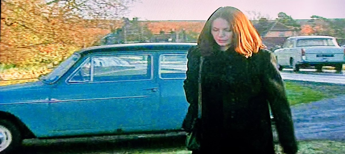 TvHeartbeat's tweet image. For #SideViewSunday; 
Dr Summerbee arriving back at the surgery…to face Bernie and Vernon and an apology, but do you remember the misunderstanding? 
#Heartbeat 🩵