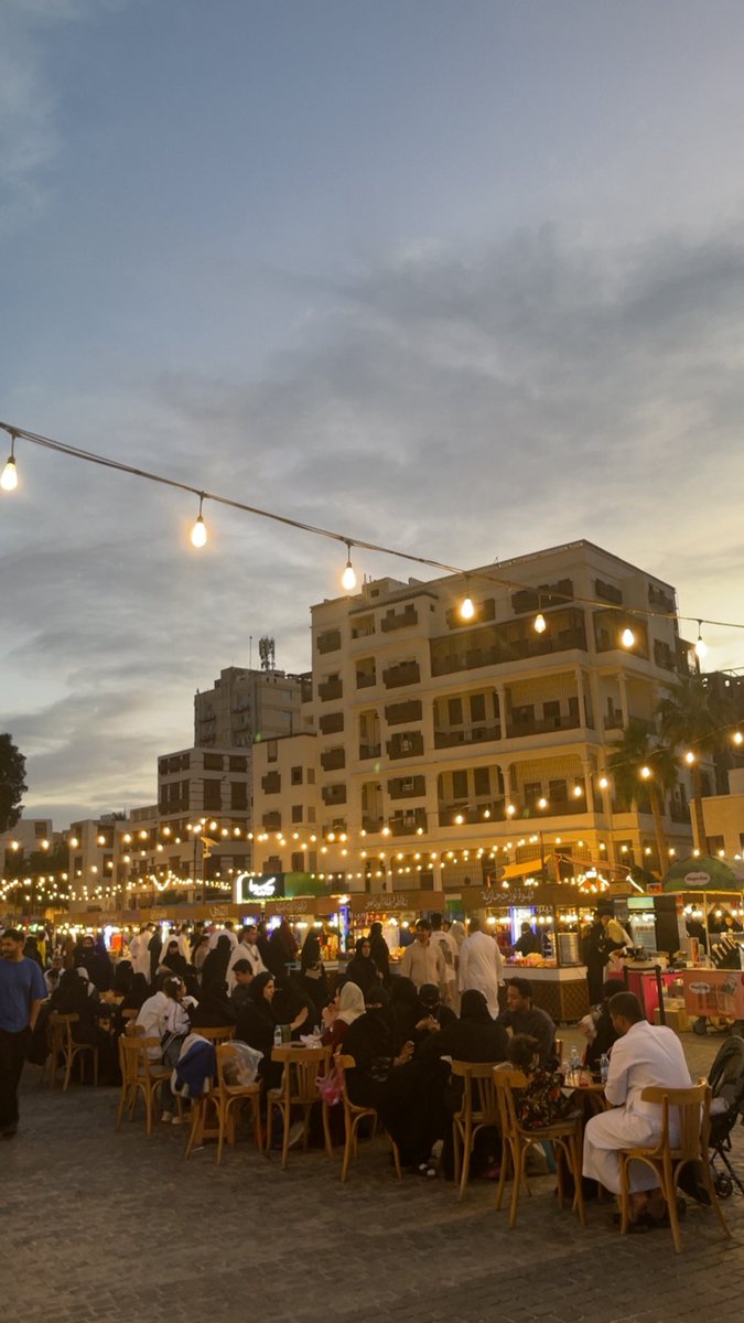 stsx20's tweet photo. البلد✨🤍 https://t.co/AzKdACFCVi