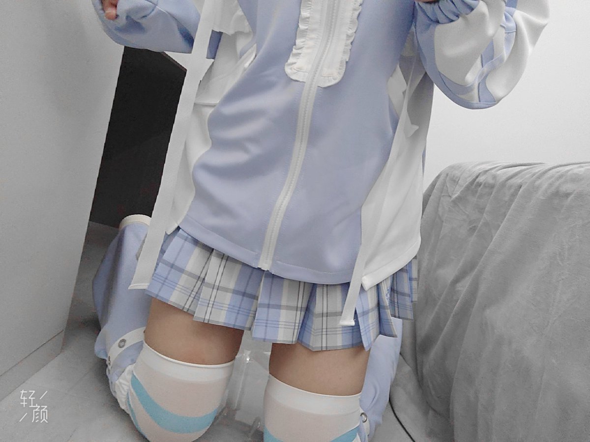 余余 tweet media