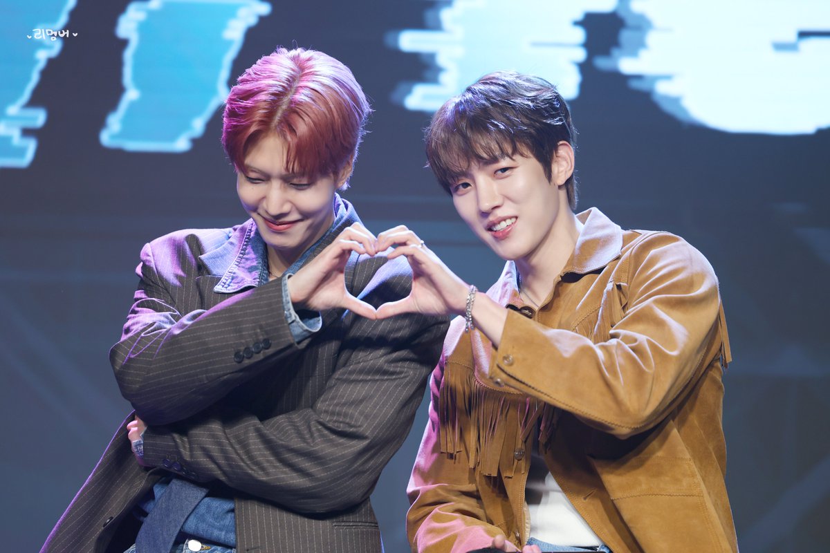 remember0827's tweet photo. 260228 대열 팬미팅 열형제

하투하투❣️🫶

 #이성열 #LEESUNGYEOL #성열 #sungyeol #이대열 #LEEDAEYEOL #대열 #daeyeol https://t.co/GVyHra7Hx2
