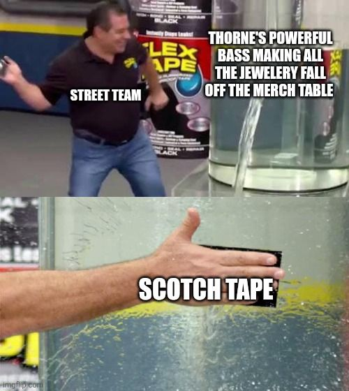 fathersparrows's tweet photo. My experience during the Mad Gallica Vortex Awakens Tour except its just out of context memes https://t.co/meYaykJqoS