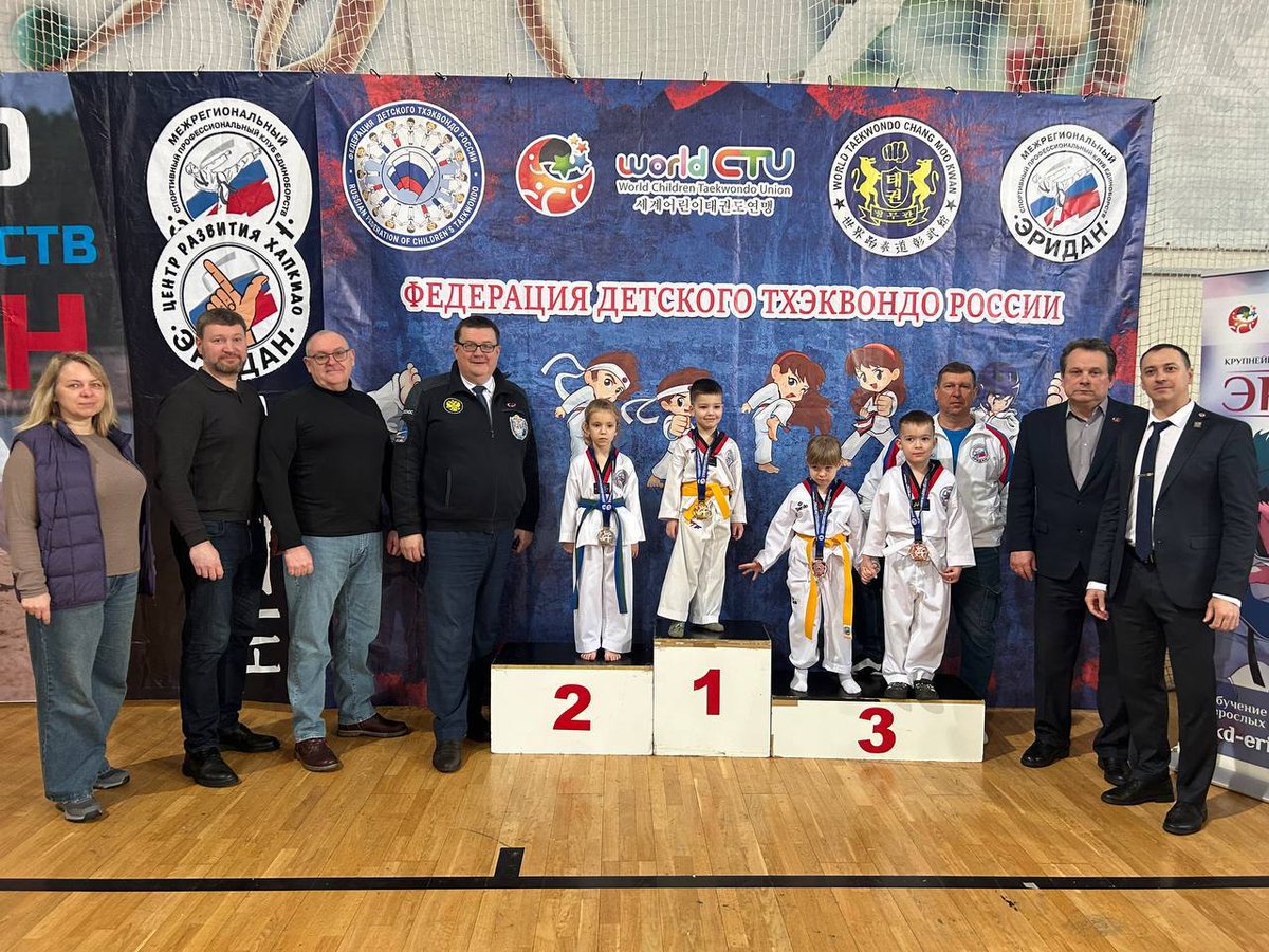 temsu_walling's tweet image. The grand opening of the traditional tournament of the "Eridan" Sports Club in the combat sport of "Kurugi" took place in #Kaluga #Russia 🇷🇺☀️
today, dedicated to the Anniversary of the Victory 🎖️in the Battle of #Stalingrad 💪🏻 during the Great Patriotic War.