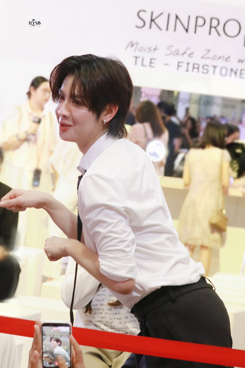 พี่วรรณก็ต้องเป็น จุ้บเหมี๊ยวก็ต้องทำ โน 1 คนที่จะไม่ทิ้งใครไว้ข้างหลัง😂😂

SKINPRO RX SAFEZONE TFO
#TleFirstonexSKINPRORx

‧꒰ #TleFirstone #เติ้ลเฟิร์สวัน ꒱
✴︎ #Firstone <a href="/firstone_wnk/">FirstOne</a>  ✴︎