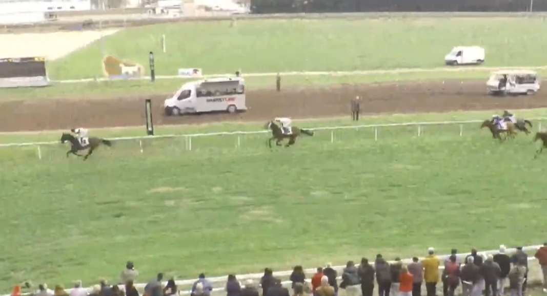 Dito katakrak tweet media