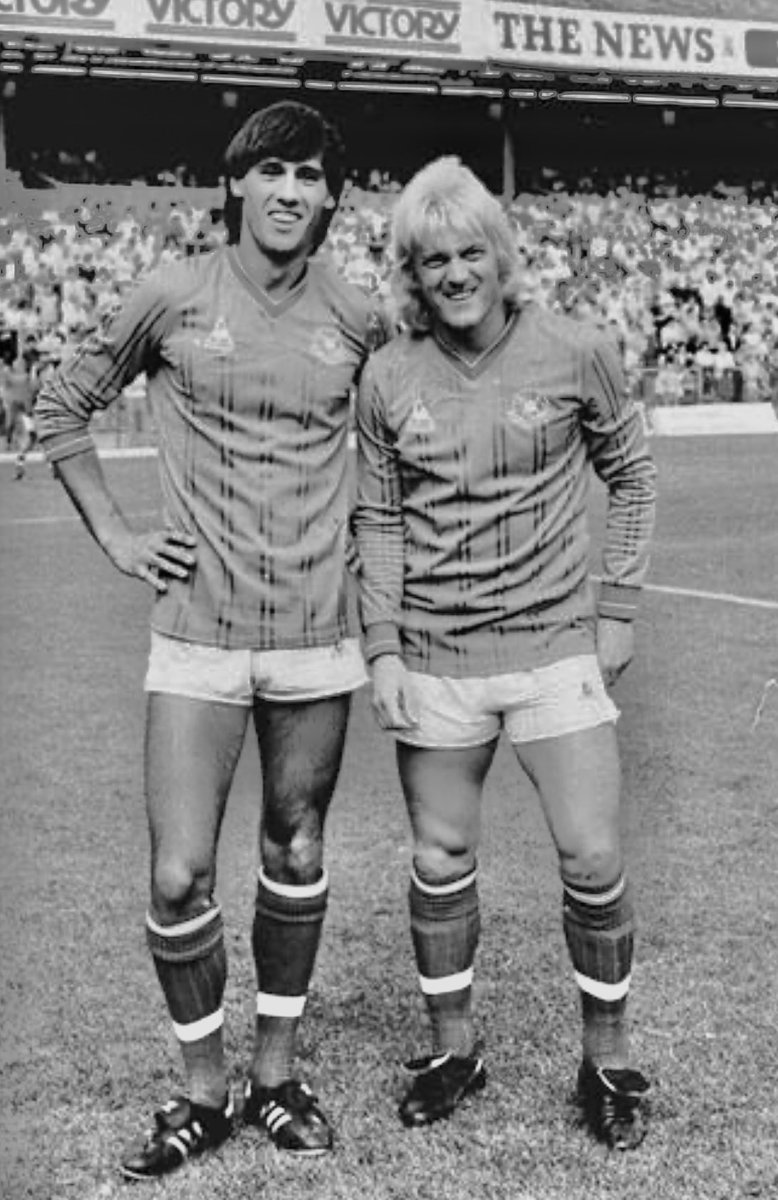 Football Back Then ⚽️🏐⚽️ tweet media