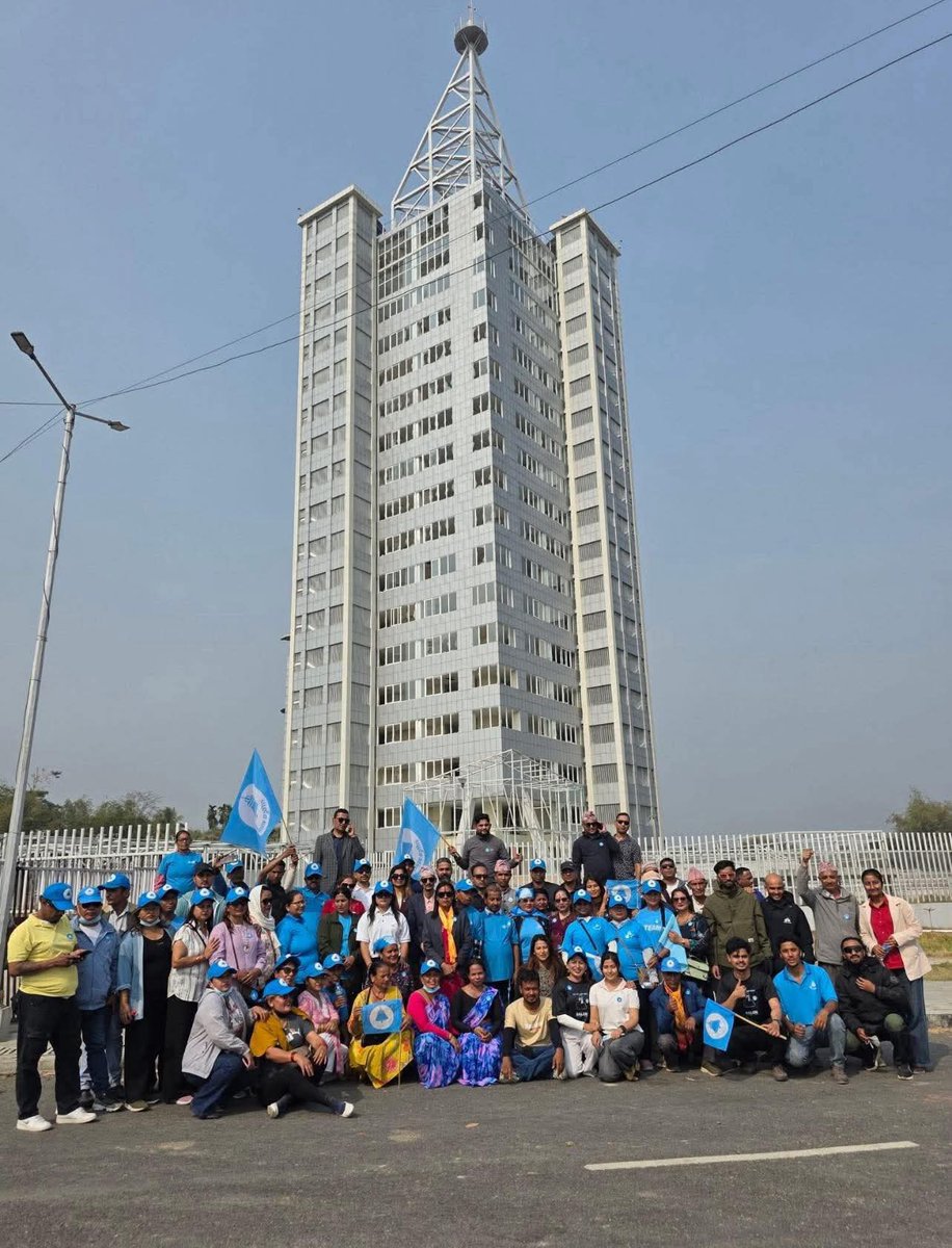 भाग्य न्यौपानेहरूले जलाउन खोज्दा पनि जलाउन नसकेको एउटा सम्पत्तिमा फोटो खिच्न पाएका भाग्यमानीहरू