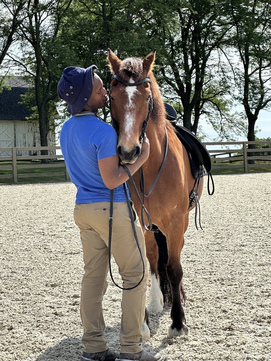 Witness the power of connection and healing at the screening of “Rescued Hearts,” on Friday, March 6 at the South Broadway Cultural Center. Presented by For the Love of Equine and Hoof Heroes. Doors open at 4:30 pm for a silent auction and meet and greet. bit.ly/3Xu84w7