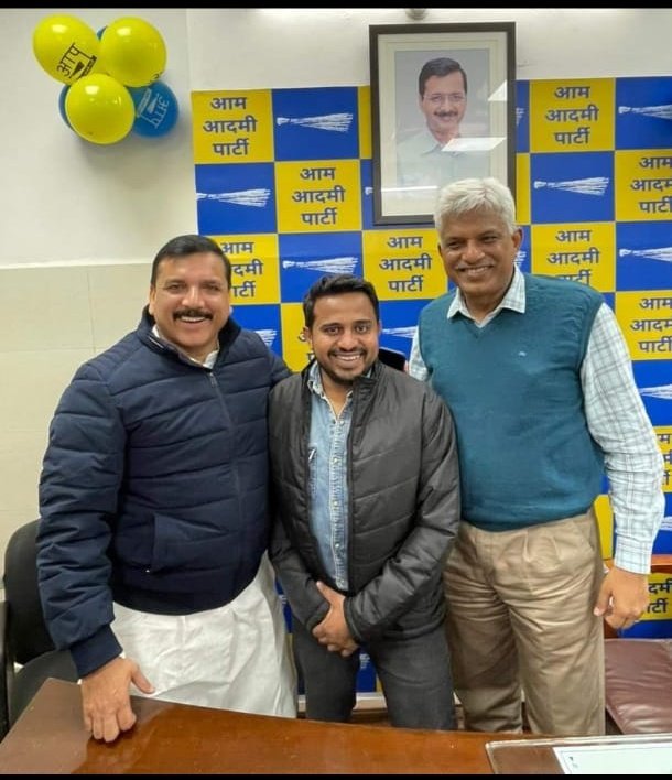 आंदोलन के साथी, छोटे भाई <a href="/AkashVerma015/">Akash Verma</a> को जन्मदिन की हार्दिक शुभकामनाएं। हमेशा खुश रहो, खूब तरक्की करो।