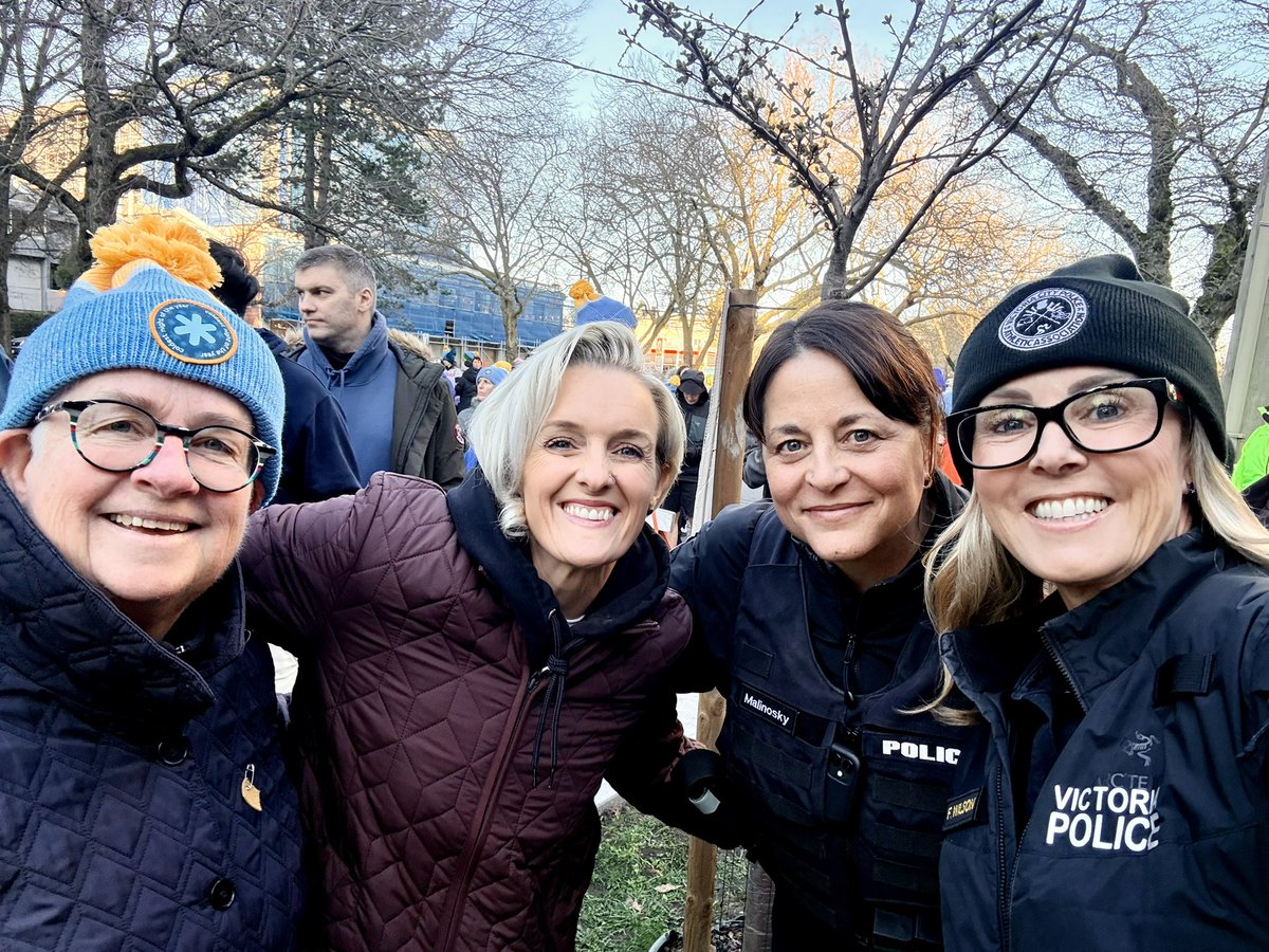 Fiona Wilson tweet media