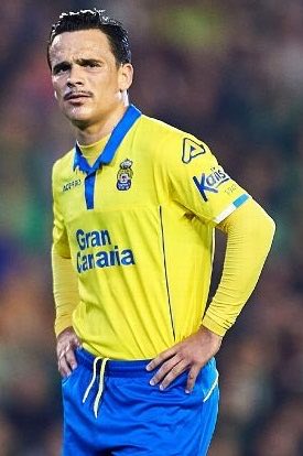 FemiDavi19's tweet photo. Zubimendi against big teams. https://t.co/2rb6kK6b9p
