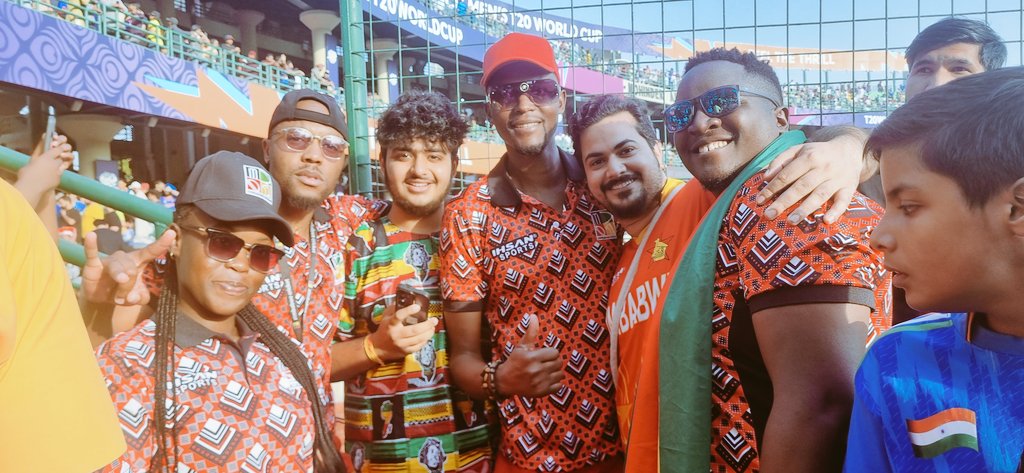 ~ U D I T ~ tweet media