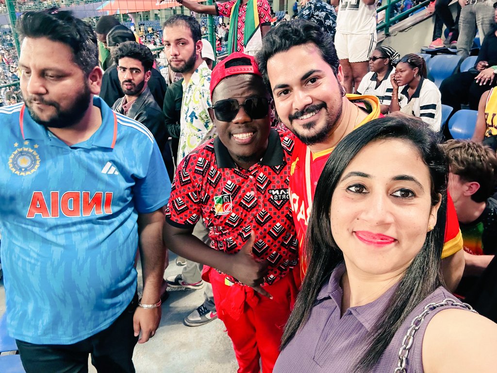 ~ U D I T ~ tweet media