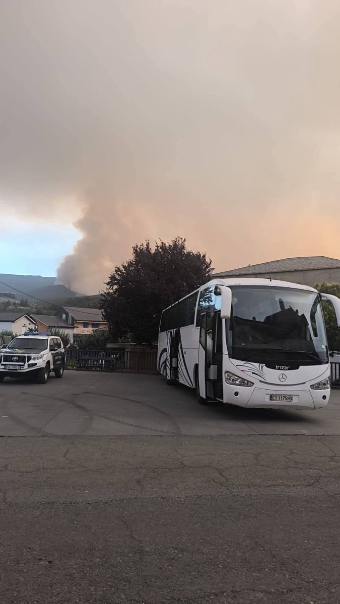 FUTER_ET's tweet image. Hoy, 1 de marzo, la #AGTP1 de la #BRILOG conmemora su LXXXVIII aniversario.
Con nuestro personal y medios, celebramos 88 años de Servicio en apoyo a las necesidades del #ET y de los españoles.
#AGTP1, "PARA SERVIR, HAY QUE LLEGAR"
#SomostuEjército