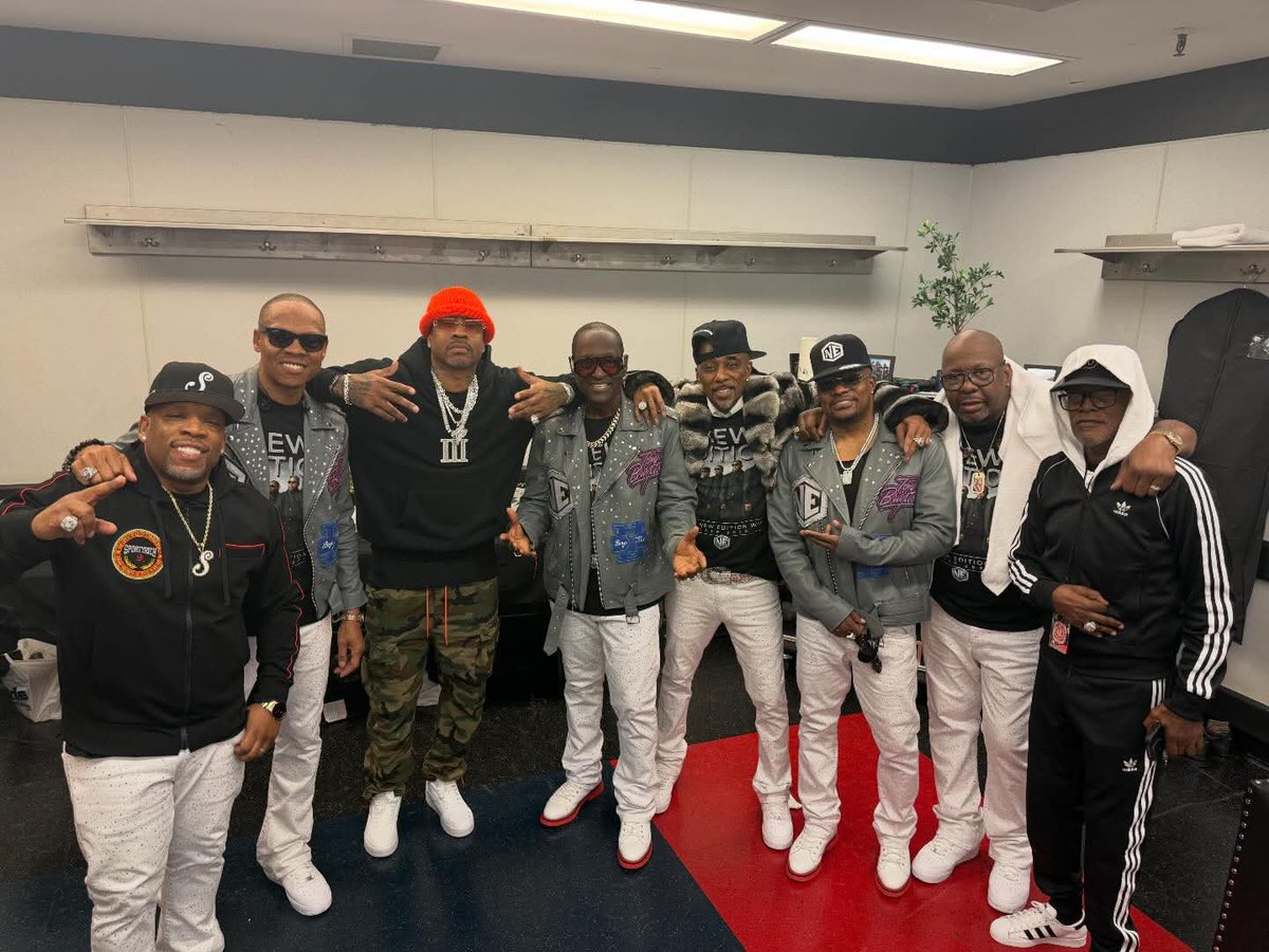 New Edition Live tweet media