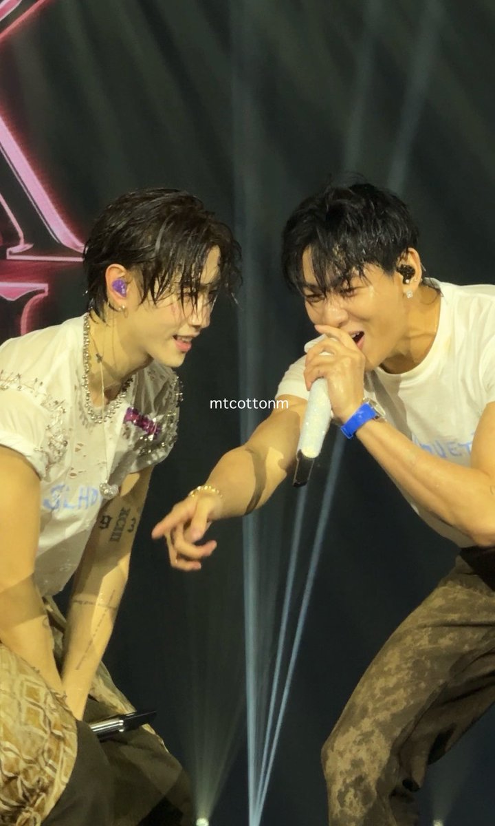 mtcottonm's tweet photo. สายตาแบบนี้😭😭😭😭

#MarkTuanFanconBKK2026
#MarkTuanTheShapeOfYou_BKKD2
#MarkBam #MTBB https://t.co/ZgeFqOwItD