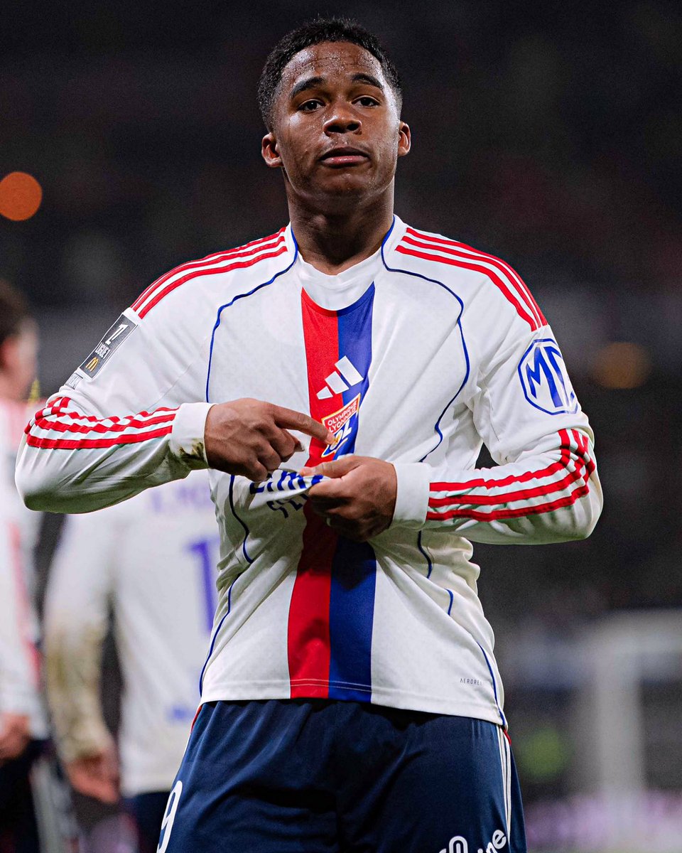 🇧🇷😮‍💨 𝐄𝐍𝐃𝐑𝐈𝐂𝐊 (𝟏𝟗) for Lyon:

- 8 MATCHES
- 5 GOALS
- 4 ASSISTS 

The best decision of his career 💙❤️