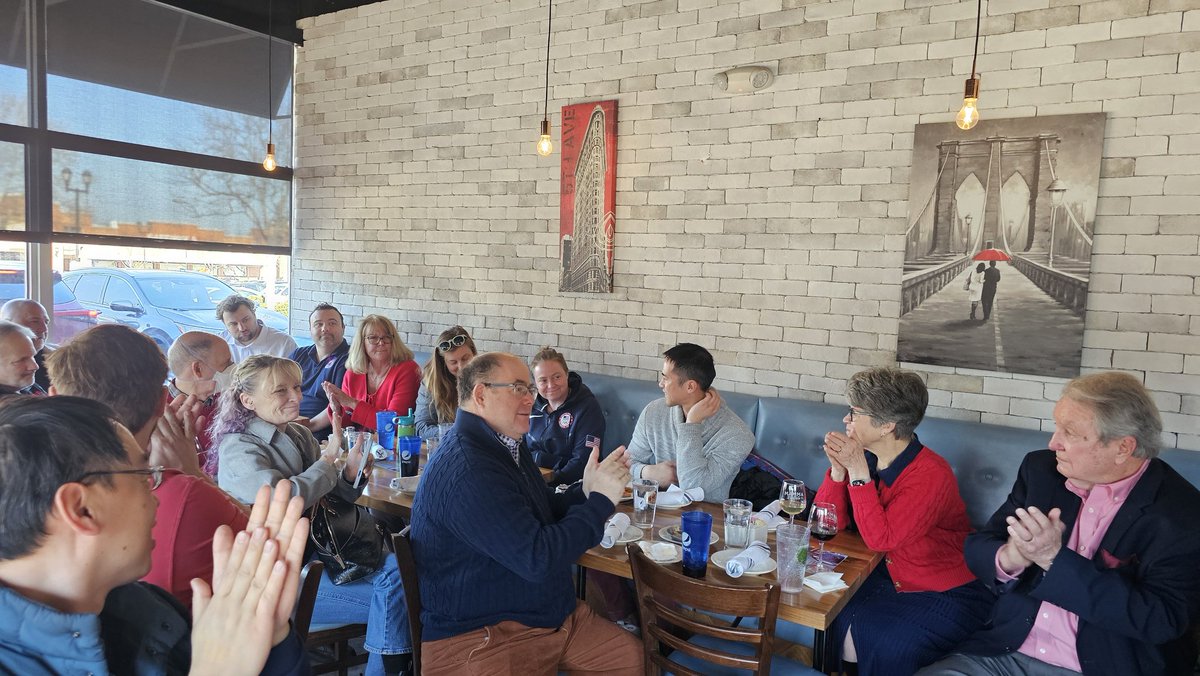 Adam Van Grack tweet media