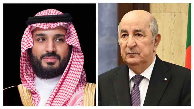 SaudiNewsFR's tweet photo. 🚨🇸🇦🇩🇿 #FLASHINFO | Le Prince Héritier a reçu un appel téléphonique du Président algérien, Abdelmajid Tebboune, au cours duquel ils ont discuté des graves développements dans la région.

Au cours de cet appel, le président algérien a exprimé la solidarité de son pays avec le Royaume et son soutien aux mesures prises par ce dernier pour préserver sa souveraineté, sa sécurité et sa stabilité face aux attaques brutales menées par l'#Iran, qui menacent la sécurité et la stabilité de la région.