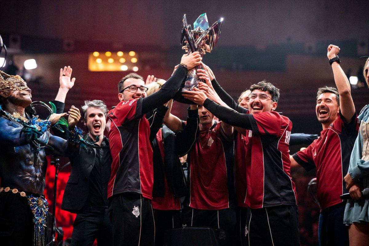 SkewMond ☃️ tweet media