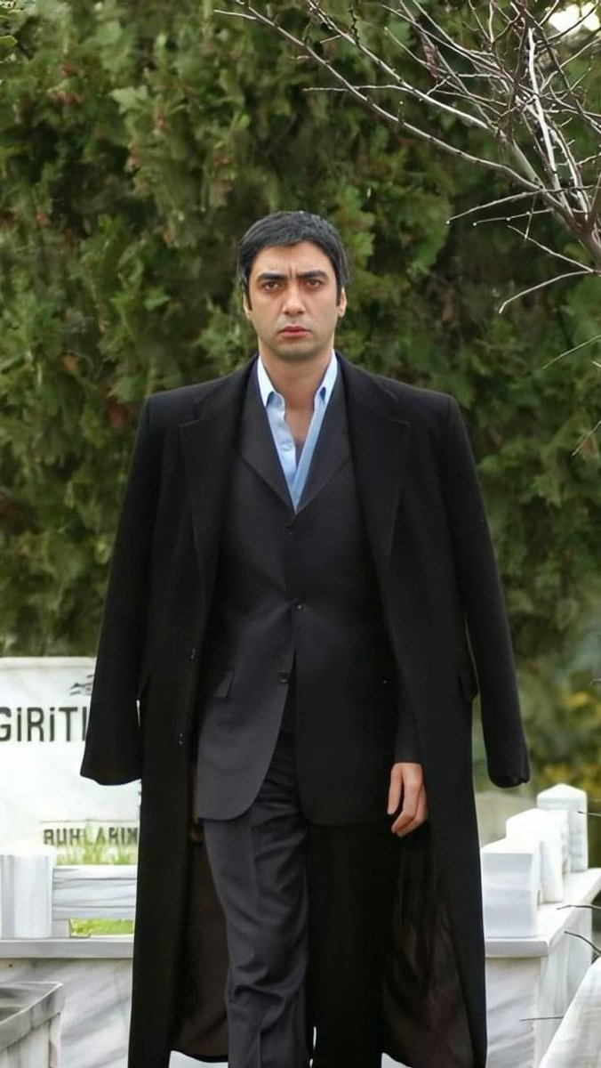 nocontexttkv's tweet photo. SON DAKİKA!!!! 

Necati Şaşmaz'ın (Polat Alemdar) ilerleyen bölümlerde Yeraltı dizisine konuk oyuncu olarak katılacağı iddia edildi. https://t.co/rHNUh2PhJq