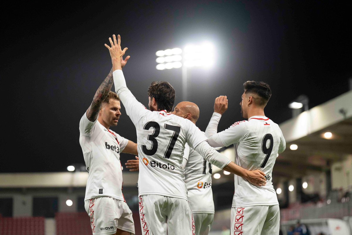 📝 Match Report 

🏆 The Imps came from behind to secure a 2-1 victory over Lions Gibraltar and book their place in the Peninsula Rock Cup final 

👉 lincolnredimpsfc.co.uk/match-report/9…

#LRIFC