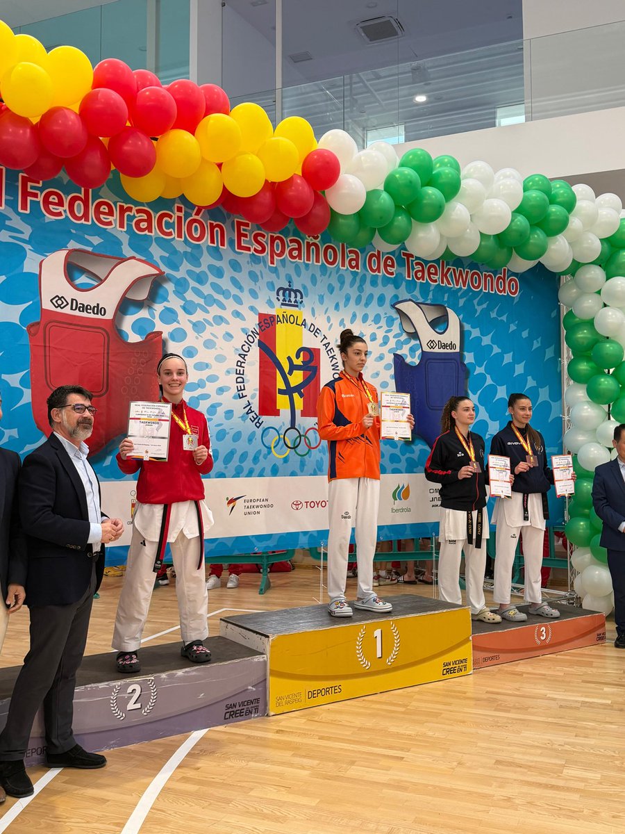 ChemaAntonGu's tweet photo. 🥈¡Enhorabuena! 

Hace un mes campeona de Madrid y hoy subcampeona de España en Taewondo

🥋Judith López Portero, nuestra alcarreña que cada día va a más. 

💪Gracias por tu esfuerzo. Estamos orgullosos de tí. https://t.co/7z6KKODSLR