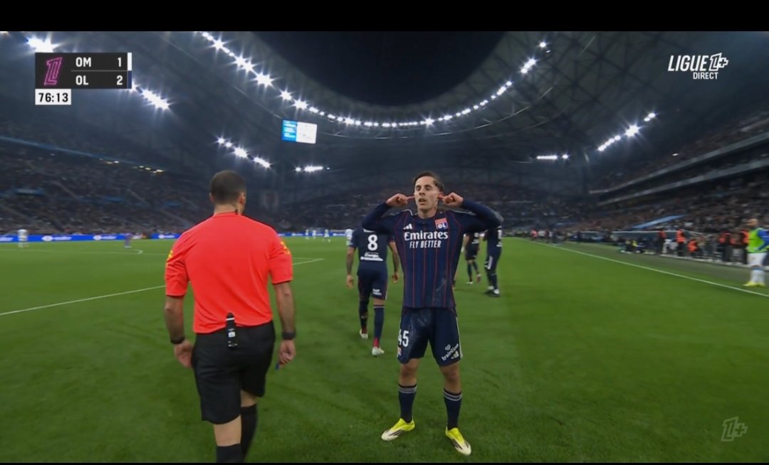 Maverick tweet media