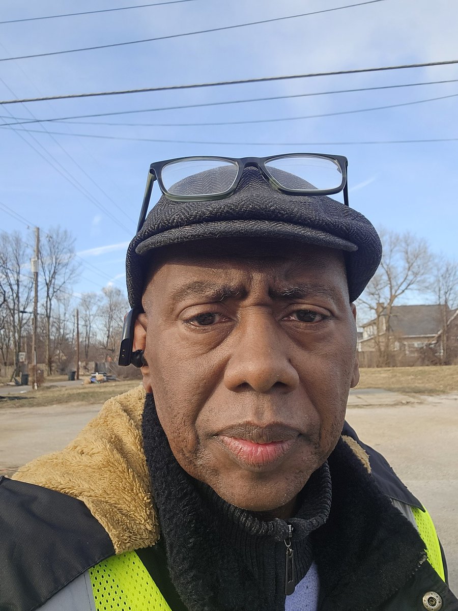 charlesharriso5's tweet photo. This is Sunday afternoon, and I am going out with the Indianapolis TenPoint Coalition Gen Z team in Highland Vicinity. This is one of the 12 Indy TenPoint hotspot patrol areas we have been patrolling since 2016. 
#ResultsMatter #WorkingTogetherWorks https://t.co/hTVOUFOW5f
