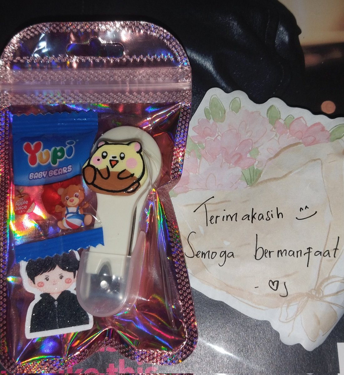 yodreamforJJ's tweet photo. (maaf sebenernya ini telat bangett up nyaa😭🙏) 

aku mau ucapin makasih banyak kepada kakak² karena udah buat freebies segemes inii, asli suka bangett 😭🫶
@leebialeee @chanloeymae @IbuunJisung @jihanwon17 @panpan14_ @chavaadaily @curlyrenjun https://t.co/UEwfbsLGos