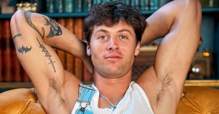 instinctmag's tweet photo. Triumphant 'Traitor' + More Favorite Instagrams This Week https://t.co/oaMtmo4PZh #instahunks #RobRausch https://t.co/HGnJZsQPxl