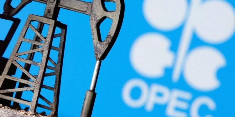 EEdsanz18's tweet photo. 🛢️ La #OPEP+ anunció que aumentará la producción en 206.000 bpd para abril tras la agresión de #EEUU. e #Israel contra Irán.

Rusia, Arabia Saudita y aliados actúan para estabilizar el mercado ante la tensión global.

🔗 https://t.co/kmXYmLdotw

#Petroleo #Irán #bbvipks4 https://t.co/1FcI5lwSPU