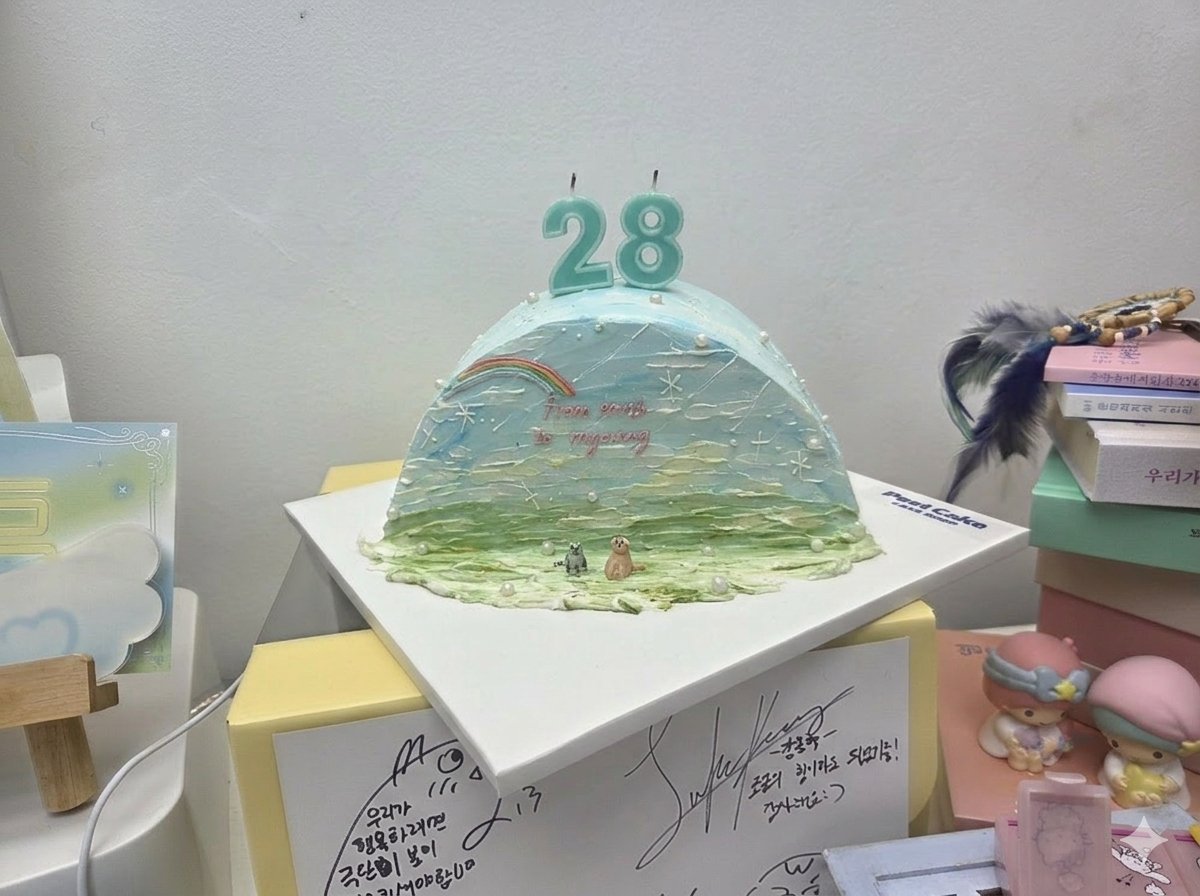jisususu1's tweet photo. 아이고!!!
 생일 축하해 주셔서 감사합니다.
제가 무엇이라고 이렇게 과분하게 응원해 주시고 사랑해 주시고 축하해 주시다니요 ㅠㅠ
28일, 1일, 2일까지 행복했던 저보다 더욱더 행복한 하루하루가 되어 주세요!
사랑합니다! https://t.co/A4O7FWIaKb