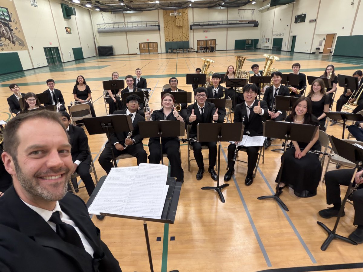 HCBandDirector's tweet photo. The HCHS Wind Symphony and Wind Ensemble had amazing performances and clinics at the Plainfield Invitational Concert Band Festival. Way to go Red Devil musicians! https://t.co/DDY8lKQBnZ