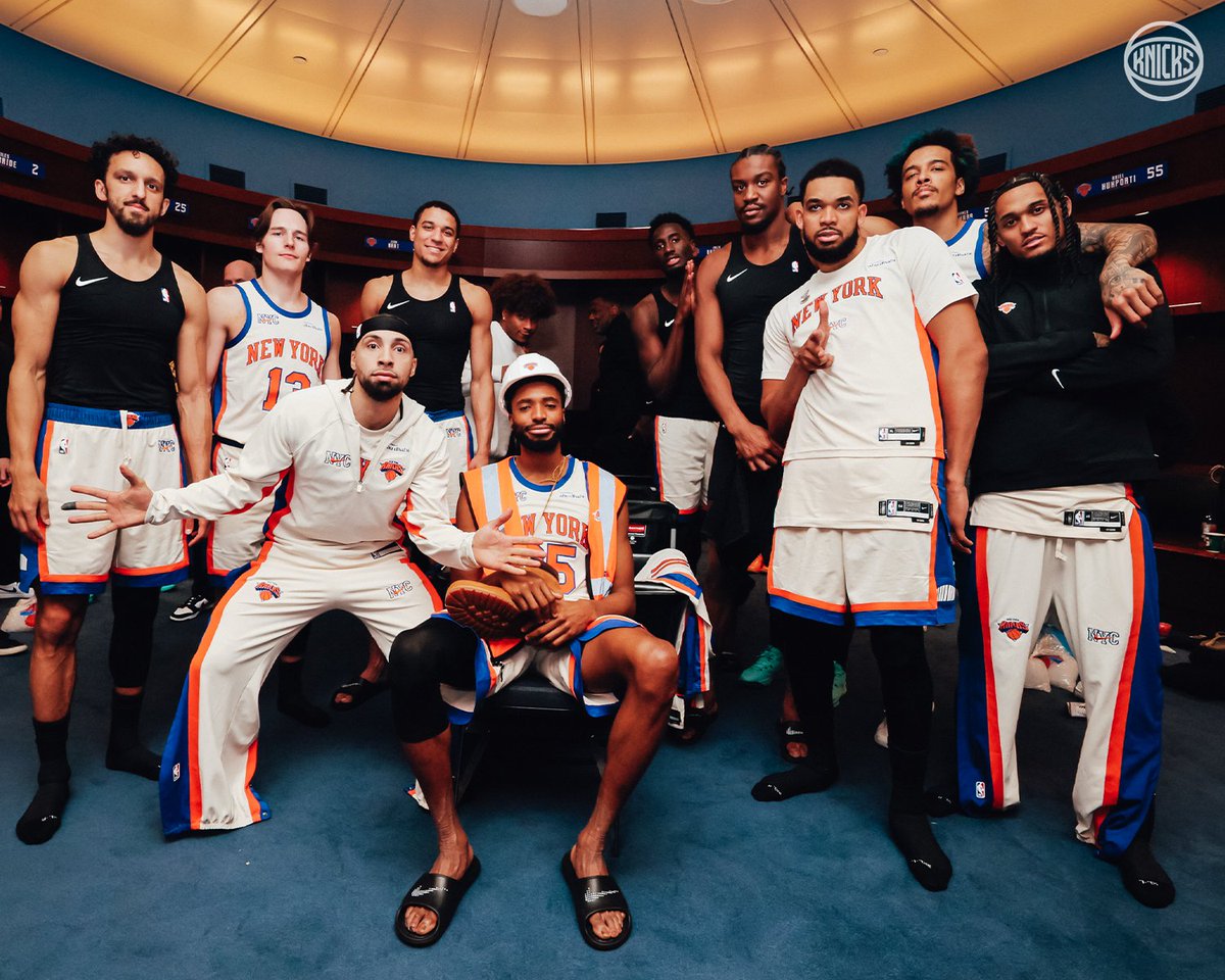 nyknicks's tweet photo. DPOG 🦺 MIKAL https://t.co/cFcWbtmpXN