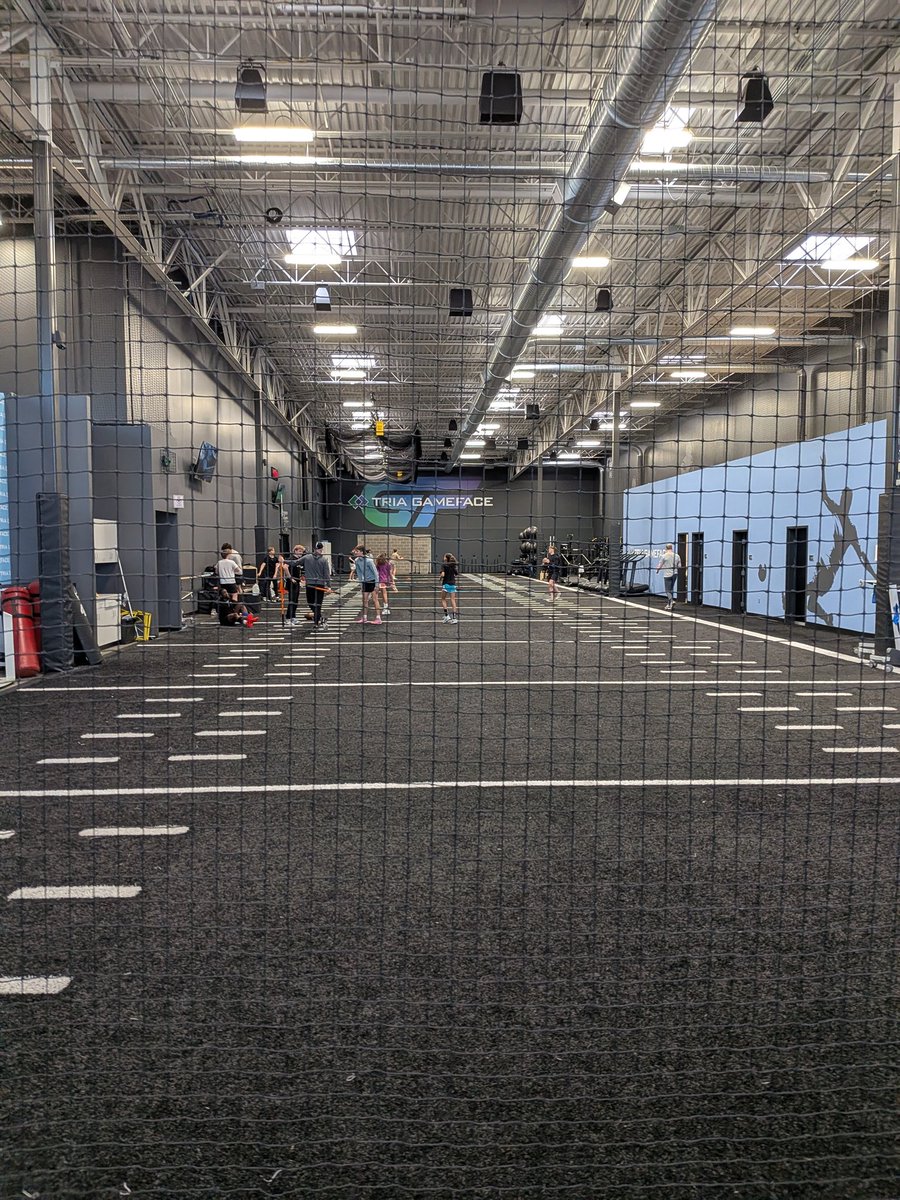 blake_viger's tweet photo. Putting in that off-season work, and getting ready for football and track seasons.

Just finished training with @LOScrimmage this week, and continuing with @GameFaceTr. https://t.co/5W7QUjXhgW