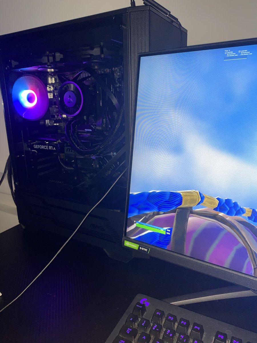 destroyy tweet media