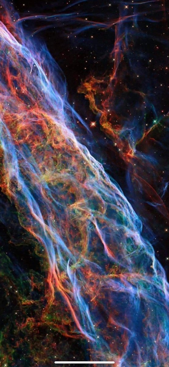 The Veil Nebula in high definition from Hubble.